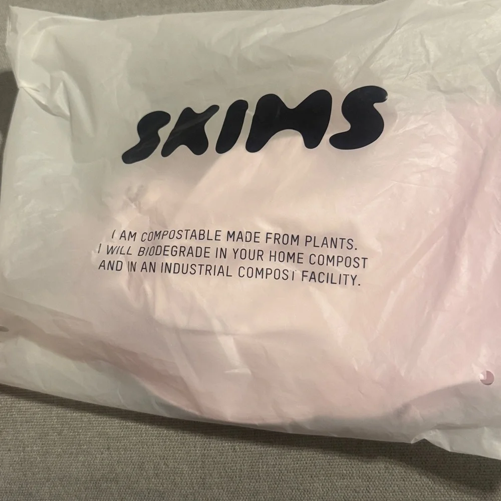 Unlined Lace Demi Bra | Cherry Blossom | Fits Everybody - Picture 3 of 4